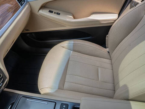 2020 Genesis G80