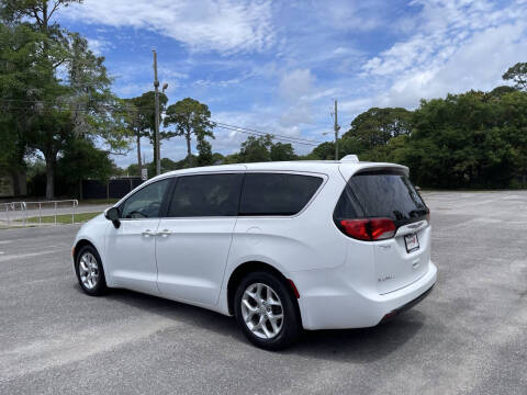 2017 Chrysler Pacifica Touring Plus