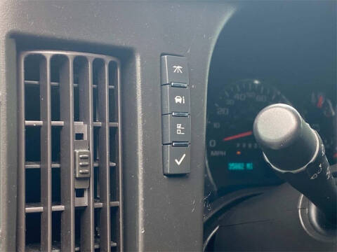 2023 Chevrolet Express 2500