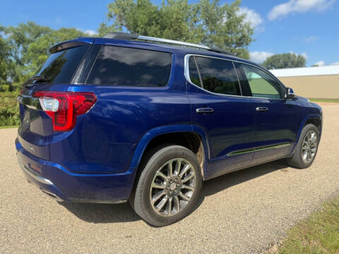 2023 GMC Acadia Denali