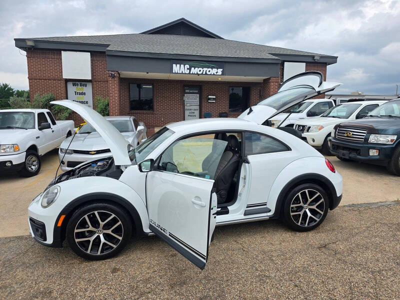 2016 Volkswagen Beetle 1.8T Dune