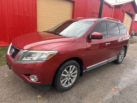 2015 Nissan Pathfinder for sale at Pary's Auto Sales in Garland TX