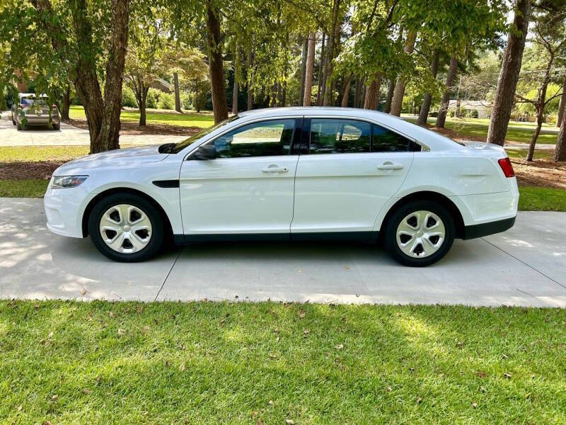 2016 Ford Taurus's photo