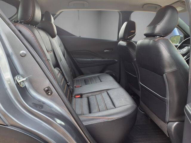 2019 Nissan Kicks SR