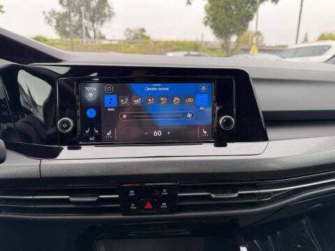 2023 Volkswagen Golf GTI 40th Anniversary Edition