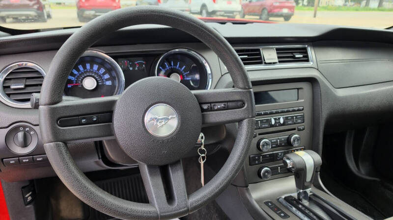 2012 Ford Mustang V6