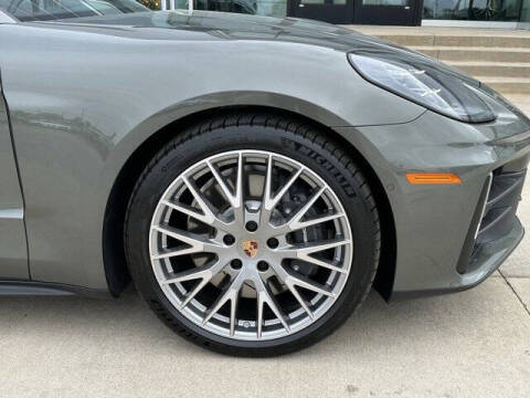 2026 Porsche Panamera 4 E-Hybrid