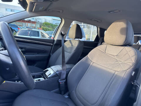 2022 Hyundai Tucson SE