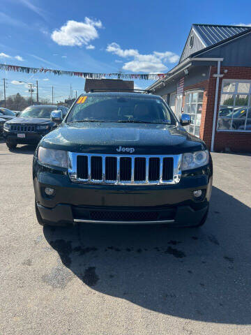 2011 Jeep Grand Cherokee for sale at Valley Auto Finance in Warren OH