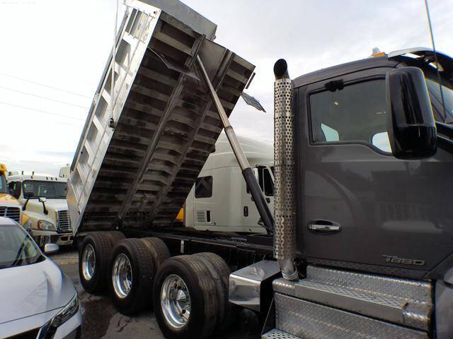2019 Kenworth T880
