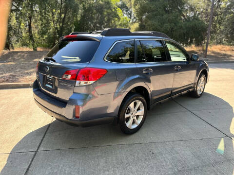 2013 Subaru Outback 2.5i Premium