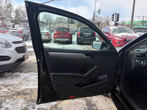 2014 Volkswagen Passat 2.5L SE