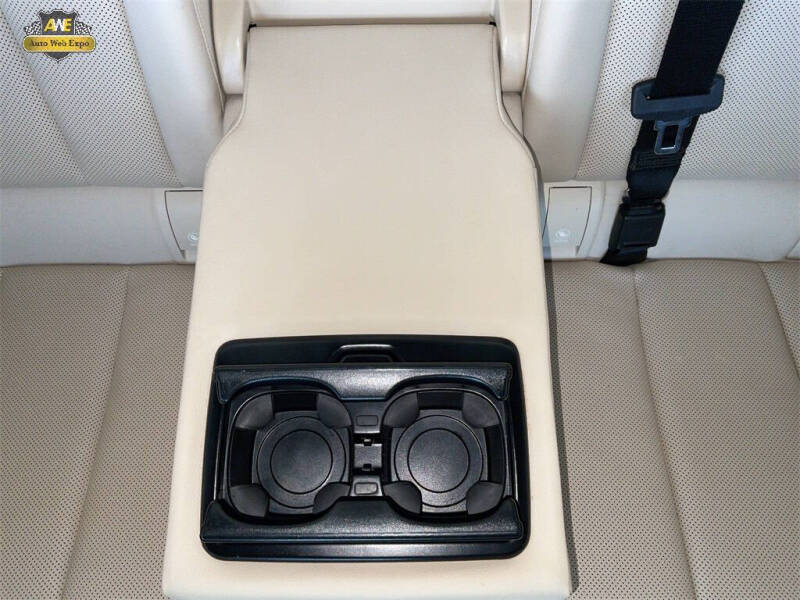 2023 BMW 3 Series 330e