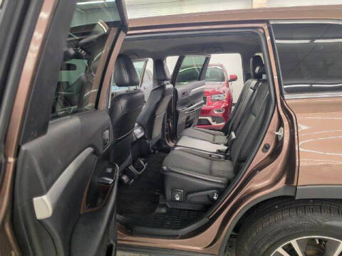 2019 Toyota Highlander LE Plus
