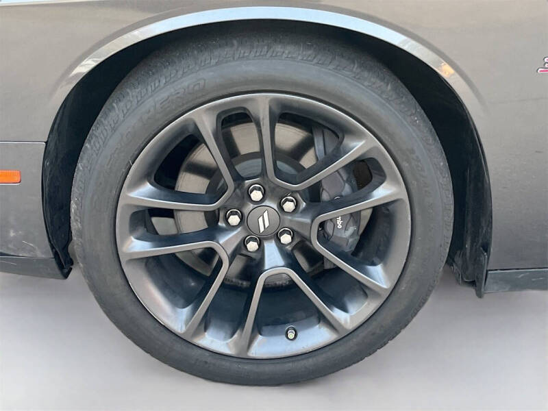 2022 Dodge Challenger