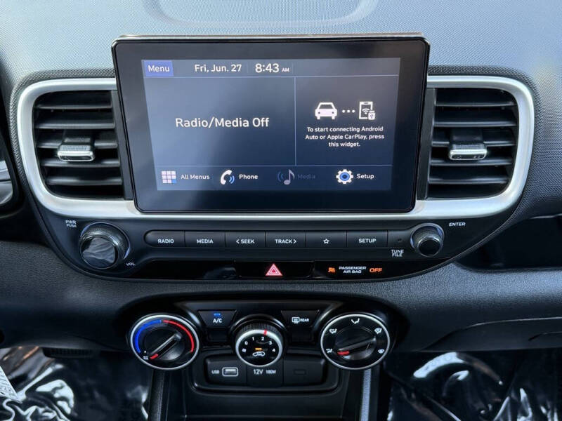 2022 Hyundai Venue SE