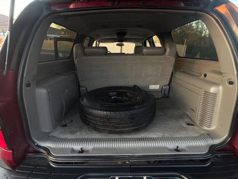 2004 Chevrolet Suburban 2500 LS