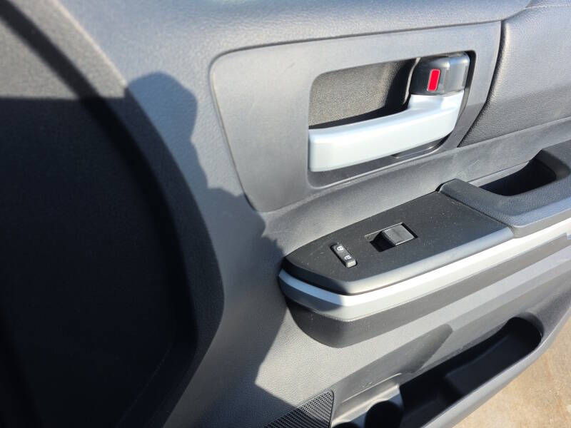 2020 Toyota Tundra SR5