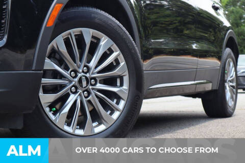 2025 Cadillac XT4 Premium Luxury