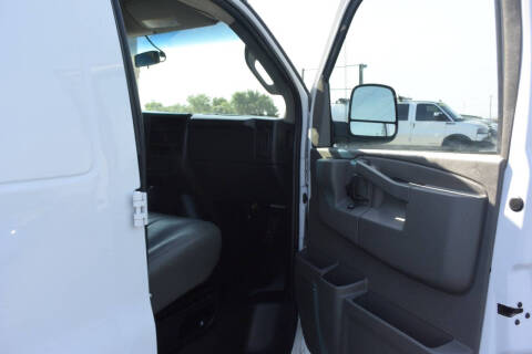 2022 Chevrolet Express 2500