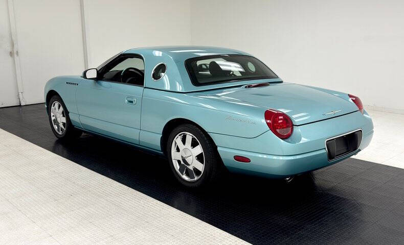 2002 Ford Thunderbird Deluxe