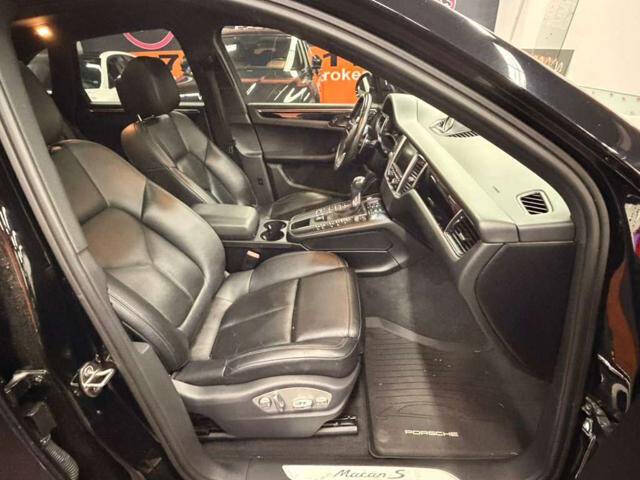 2015 Porsche Macan S