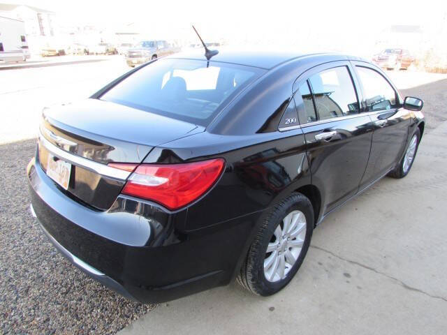 2014 Chrysler 200 Limited