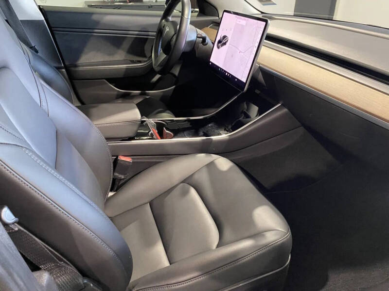 2018 Tesla Model 3 Mid Range