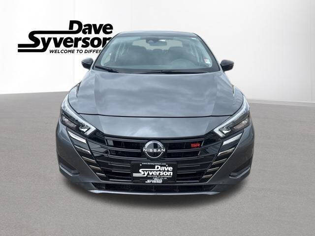 2025 Nissan Versa SR