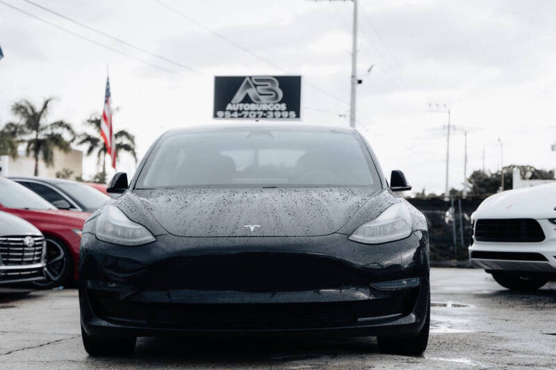 2021 Tesla Model 3 Standard Range Plus