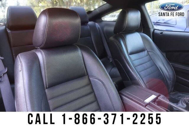 2011 Ford Mustang V6 Premium