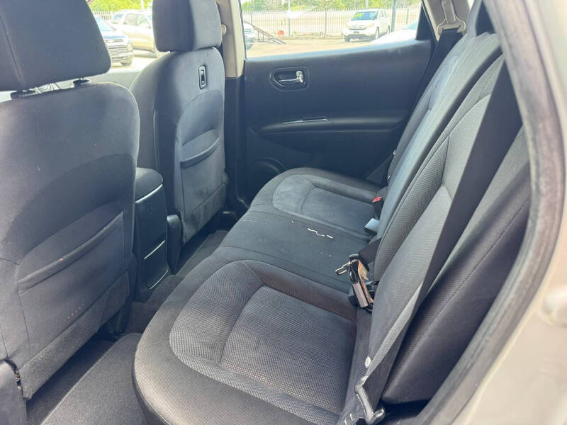 2012 Nissan Rogue S