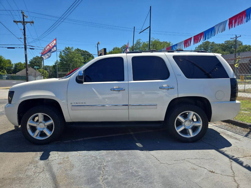 2009 Chevrolet Tahoe LTZ's photo