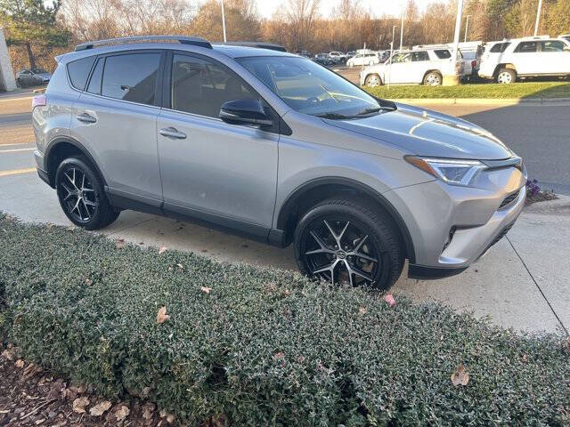 2018 Toyota RAV4 SE