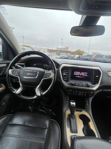 2018 GMC Acadia Denali