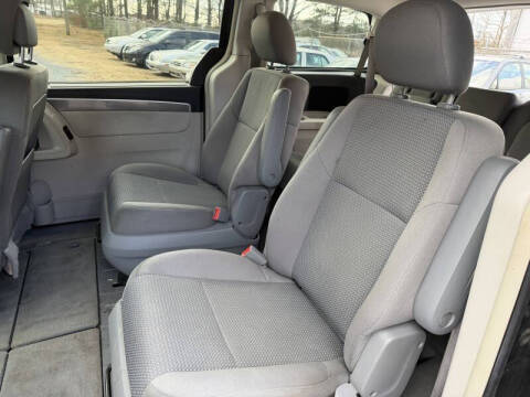 2012 Volkswagen Routan S