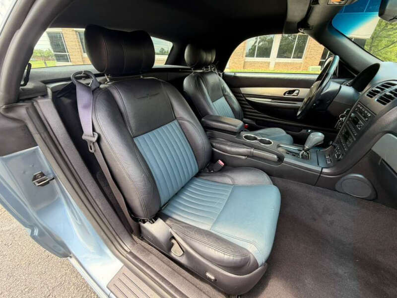 2005 Ford Thunderbird Deluxe