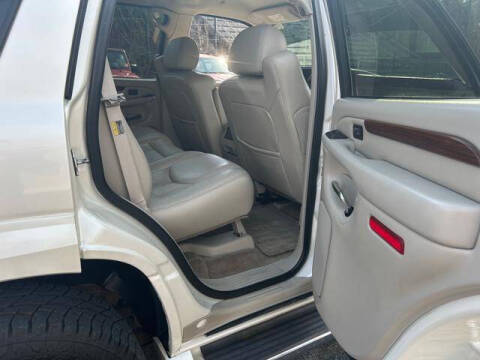 2004 Cadillac Escalade