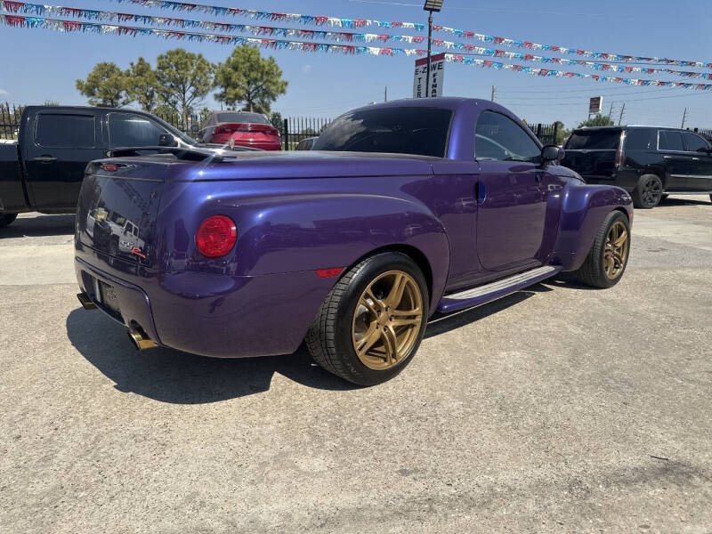 2004 Chevrolet SSR LS