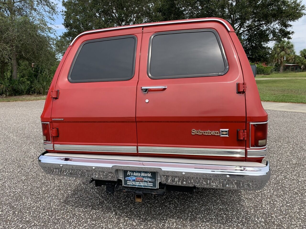 1987 Chevrolet Suburban 28