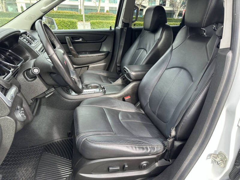 2016 GMC Acadia SLT-1