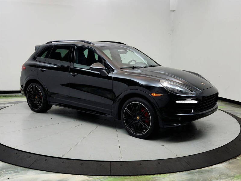 2013 Porsche Cayenne GTS