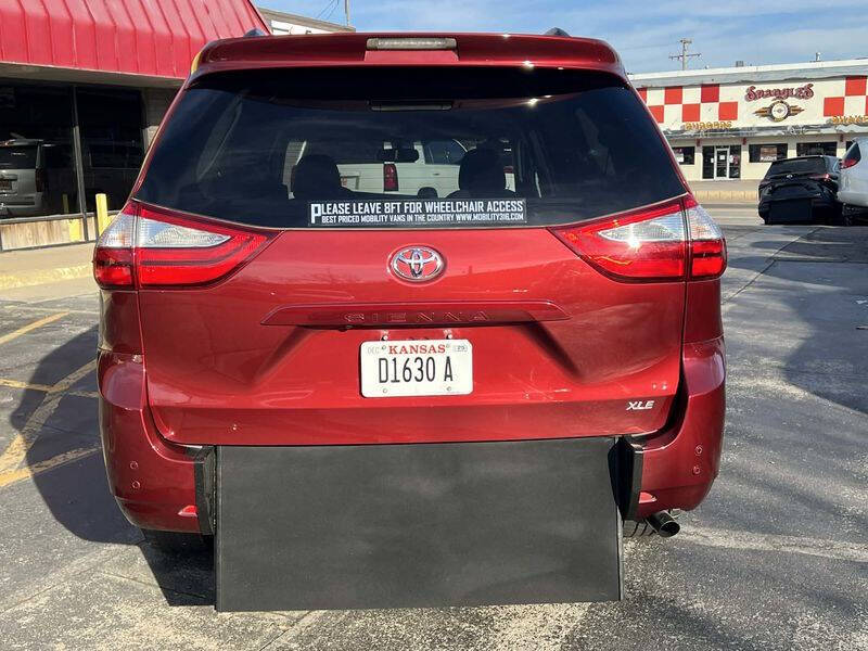 2017 Toyota Sienna