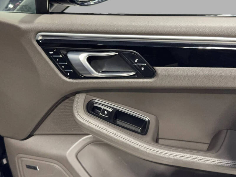 2018 Porsche Macan S