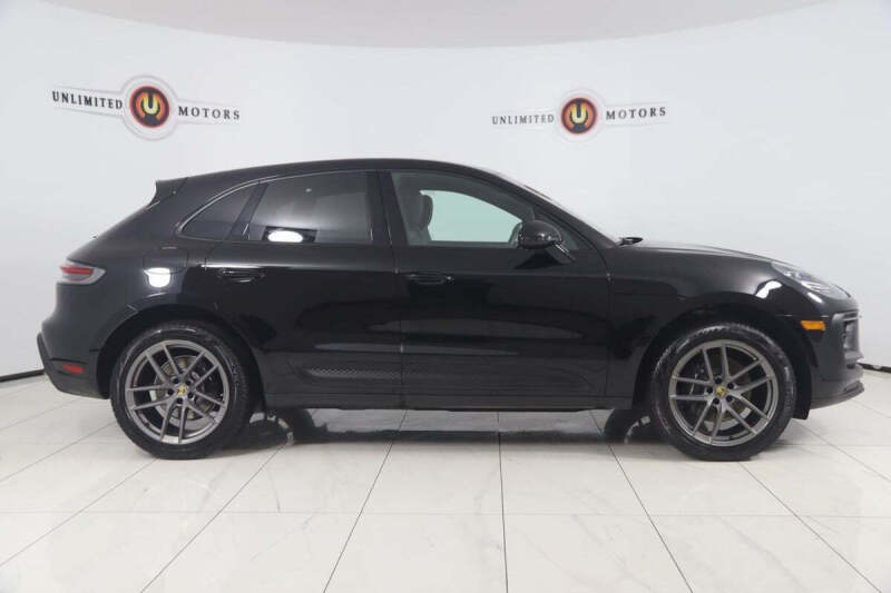 2025 Porsche Macan