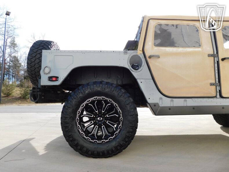 1999 AM General Hummer