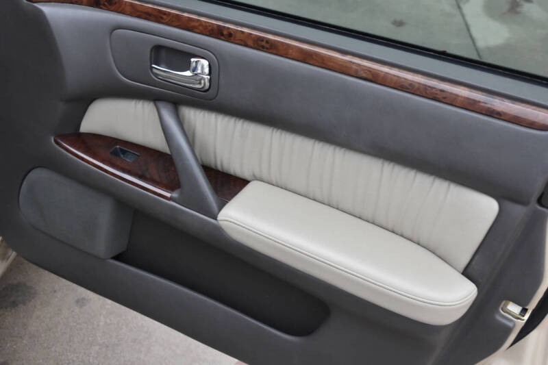 2000 Infiniti Q45 Anniversary