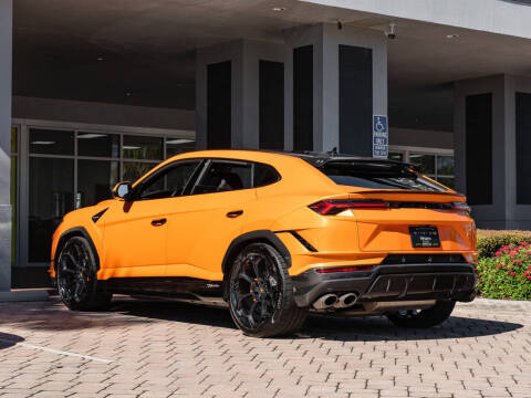 2023 Lamborghini Urus Performante