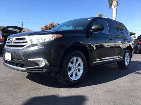2011 Toyota Highlander for sale at Auto Max of Ventura in Ventura CA