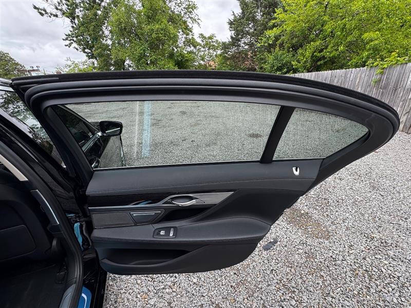 2017 BMW 7 Series 740i